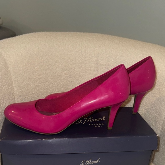 Comfort Plus by Predictions Fuchsia Womens Pumps - Picture 3 of 12